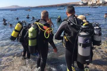 Nueva limpieza de los fondos marinos de Tufia (Foto TA)